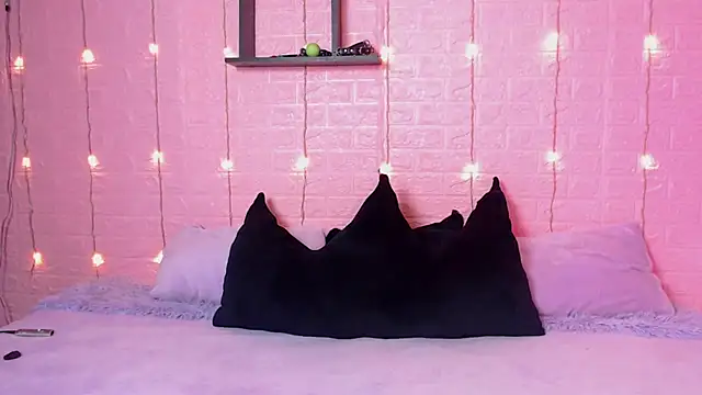 Snapshot of wet_valery chatting on February 25, 2026, 1:39 am wet valery online show from February 25, 2026, 1:39 am