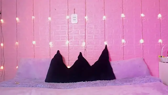 Snapshot of wet_valery chatting on February 27, 2026, 9:03 pm wet valery online show from February 27, 2026, 9:03 pm