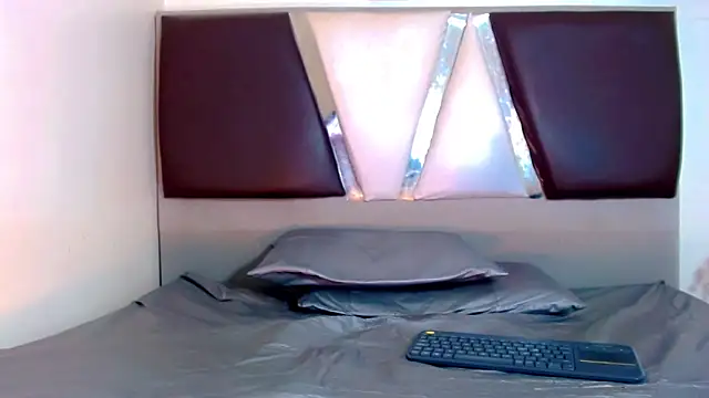 Snapshot of alexsandra_kiss chatting on November 6, 2025, 11:14 am alexsandra kiss online show from November 6, 2025, 11:14 am