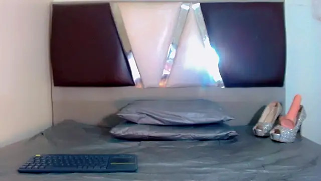 Snapshot of alexsandra_kiss chatting on November 12, 2025, 11:14 am alexsandra kiss online show from November 12, 2025, 11:14 am