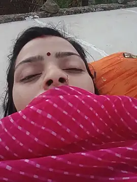 Snapshot of Daya_Chheda chatting on May 26, 2026, 11:47 pm Daya Chheda online show from May 26, 2026, 11:47 pm