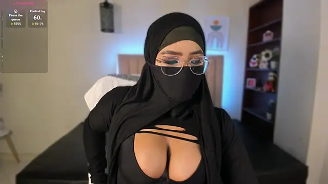Snapshot of Sasha_Anaan chatting on October 23, 2025, 8:24 am Sasha Anaan online show from October 23, 2025, 8:24 am