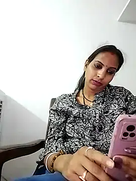 Snapshot of Hotty-Nidhi chatting on March 17, 2025, 2:12 pm Hotty-Nidhi online show from March 17, 2025, 2:12 pm