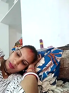 Snapshot of Hotty-Nidhi chatting on March 18, 2025, 10:39 am Hotty-Nidhi online show from March 18, 2025, 10:39 am