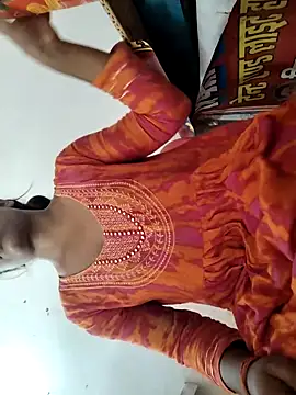 Snapshot of indiancute43 chatting on July 13, 2026, 6:46 am indiancute43 online show from July 13, 2026, 6:46 am