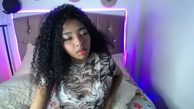 Snapshot of charlotte_walker1 chatting on March 19, 2025, 7:40 am charlotte walker1 online show from March 19, 2025, 7:40 am