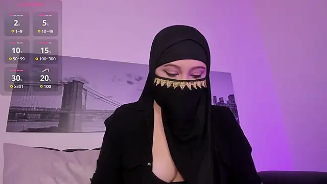 Snapshot of Leila_Saadi chatting on March 21, 2025, 12:50 pm Leila Saadi online show from March 21, 2025, 12:50 pm