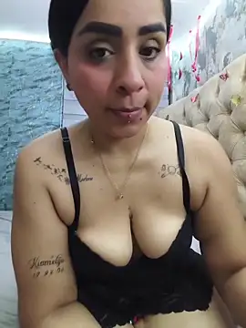 L ucero online show from February 18, 2026, 3:59 am