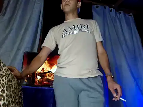 Snapshot of Hidden_Fantasies chatting on November 9, 2025, 12:25 am Hidden Fantasies online show from November 9, 2025, 12:25 am