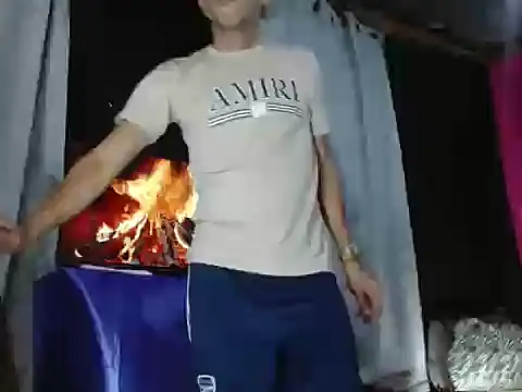 Snapshot of Hidden_Fantasies chatting on November 11, 2025, 11:20 pm Hidden Fantasies online show from November 11, 2025, 11:20 pm