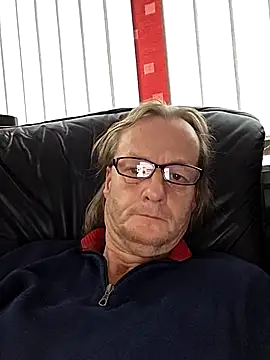 namorreyeb1 online show from October 25, 2025, 2:17 pm