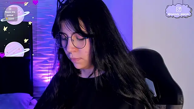 Melody Black  online show from February 4, 2026, 8:04 pm