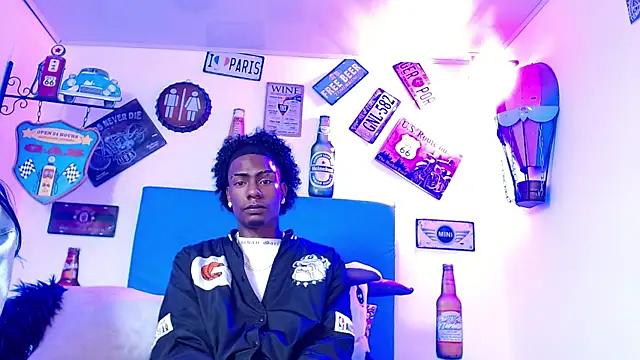 lili roussi online show from October 9, 2025, 12:22 am