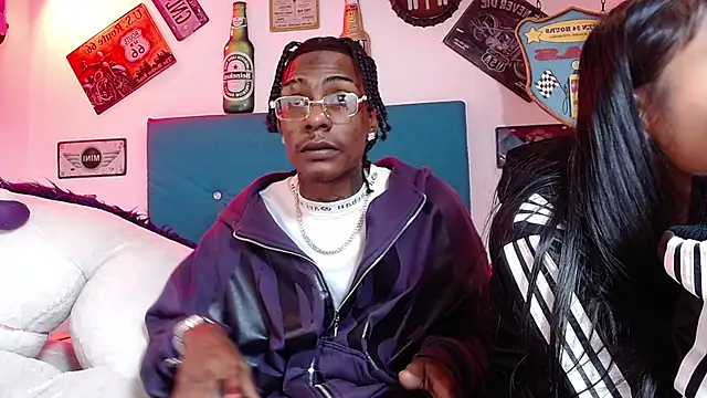 lili roussi online show from December 4, 2025, 1:26 am