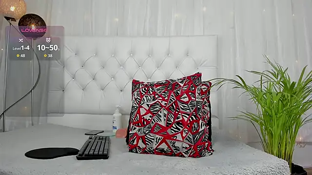 sarah temptation online show from March 18, 2026, 11:05 pm