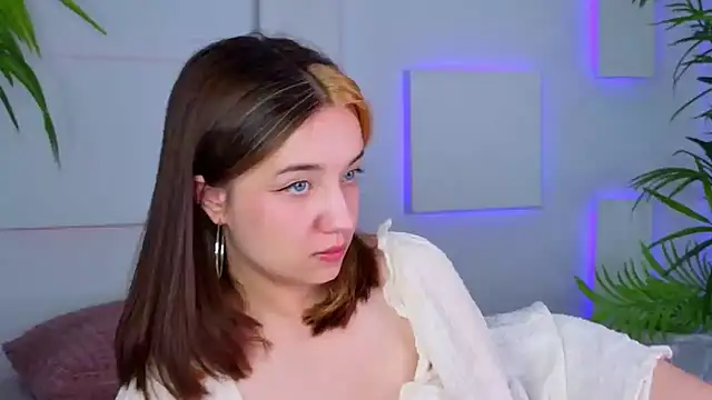 Gia Riccardo online show from September 22, 2025, 8:31 am