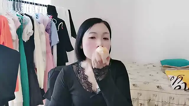 Snapshot of Rachel-6600 chatting on November 14, 2025, 4:27 am Rachel-6600 online show from November 14, 2025, 4:27 am