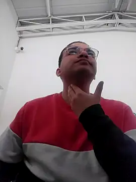 Snapshot of Andy-rtg chatting on October 11, 2025, 4:19 pm Andy-rtg online show from October 11, 2025, 4:19 pm