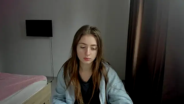 LilyHaart online show from November 24, 2025, 11:10 am