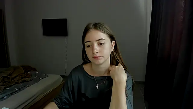 LilyHaart online show from September 9, 2025, 5:17 am