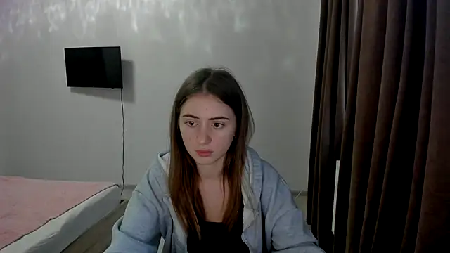 LilyHaart online show from December 3, 2025, 1:21 pm