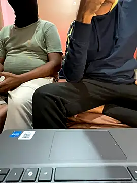 nightlife  12 online show from November 21, 2025, 1:21 pm