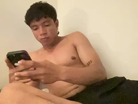 Snapshot of steve_2307 chatting on March 10, 2025, 1:45 am steve 2307 online show from March 10, 2025, 1:45 am