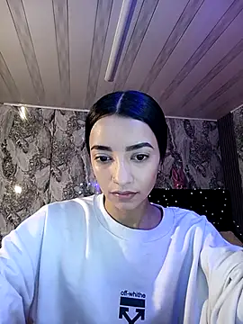 Snapshot of AshleyVega01 chatting on March 15, 2025, 2:01 pm AshleyVega01 online show from March 15, 2025, 2:01 pm