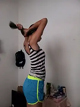 Snapshot of Sexi_girl29 chatting on January 14, 2026, 11:25 am Sexi girl29 online show from January 14, 2026, 11:25 am