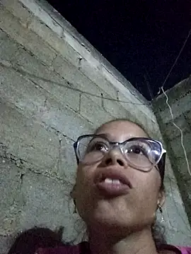 Snapshot of Sexi_girl29 chatting on December 14, 2025, 10:37 pm Sexi girl29 online show from December 14, 2025, 10:37 pm