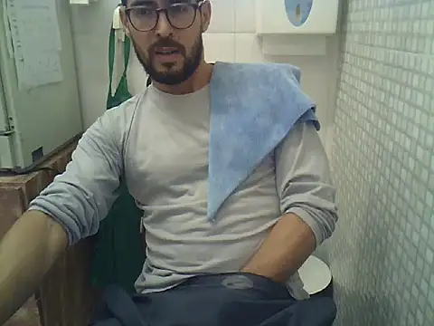 pdasgyn online show from February 9, 2026, 1:42 pm