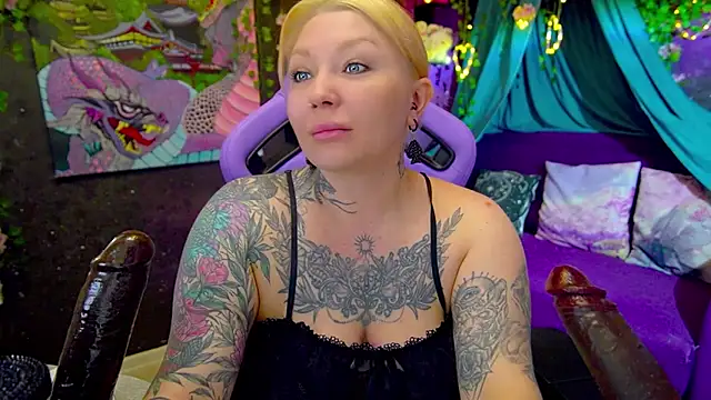Snapshot of BlackedBarbie chatting on July 30, 2026, 2:27 pm BlackedBarbie online show from July 30, 2026, 2:27 pm