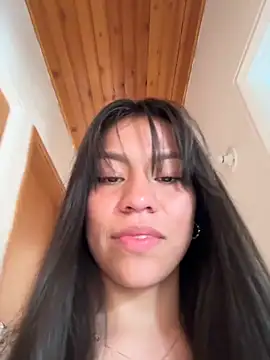 Snapshot of -Selene- chatting on February 11, 2026, 8:31 pm -Selene- online show from February 11, 2026, 8:31 pm