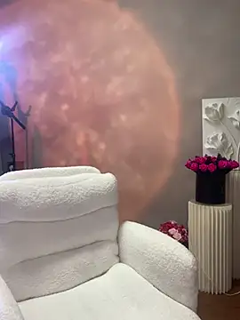 Snapshot of Baby-youyou chatting on March 18, 2025, 8:26 pm Baby-youyou online show from March 18, 2025, 8:26 pm