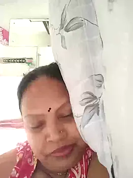 Snapshot of Arohi35 chatting on February 23, 2026, 9:32 am Arohi35 online show from February 23, 2026, 9:32 am