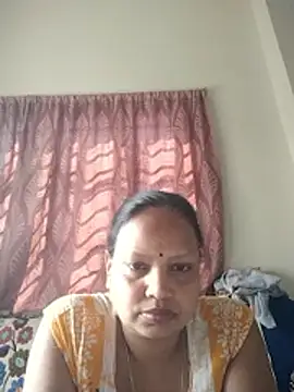 Snapshot of Arohi35 chatting on February 15, 2026, 5:30 am Arohi35 online show from February 15, 2026, 5:30 am