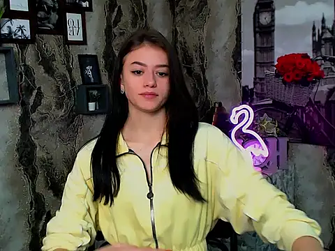 Snapshot of LanaTey chatting on October 14, 2025, 4:57 am LanaTey online show from October 14, 2025, 4:57 am