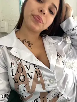 LunaCandy  online show from October 3, 2025, 6:31 pm