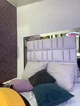 LunaCandy  online show from November 19, 2025, 10:59 am