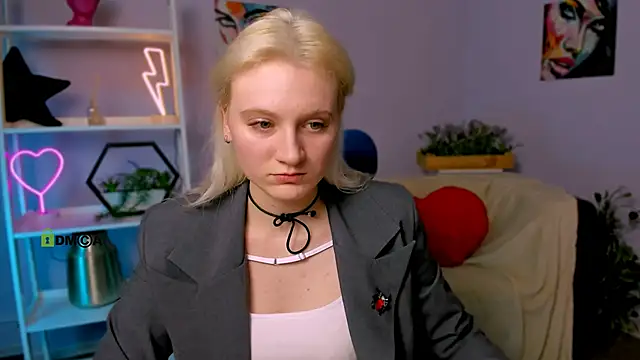 Snapshot of madam_uliis chatting on March 18, 2025, 1:12 pm madam uliis online show from March 18, 2025, 1:12 pm