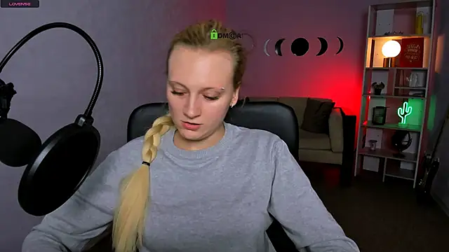 Snapshot of madam_uliis chatting on November 29, 2025, 12:38 pm madam uliis online show from November 29, 2025, 12:38 pm