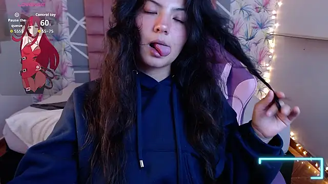 Snapshot of Asaray_T chatting on November 19, 2025, 6:30 pm Asaray T online show from November 19, 2025, 6:30 pm