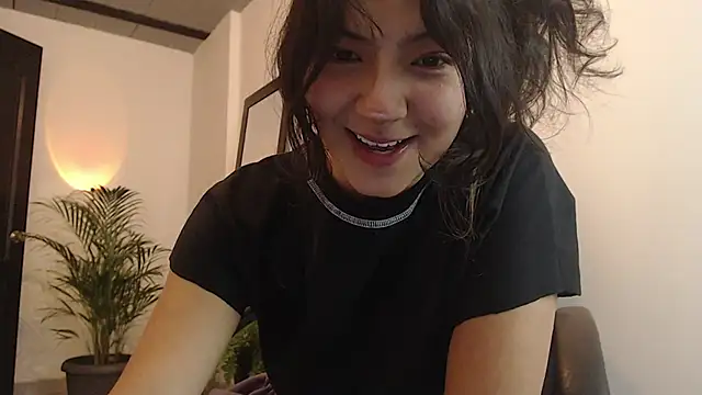 Snapshot of Asaray_T chatting on May 20, 2026, 12:29 am Asaray T online show from May 20, 2026, 12:29 am