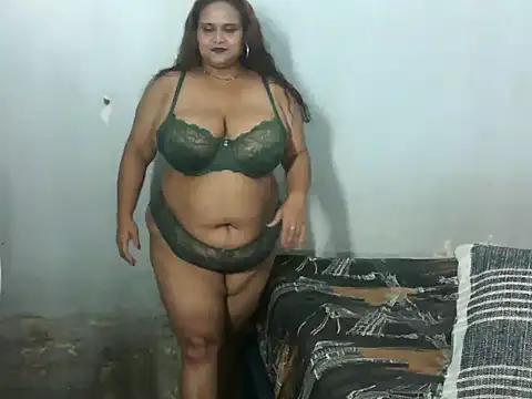 Snapshot of clover_cams1874 chatting on November 16, 2025, 4:23 pm clover cams1874 online show from November 16, 2025, 4:23 pm