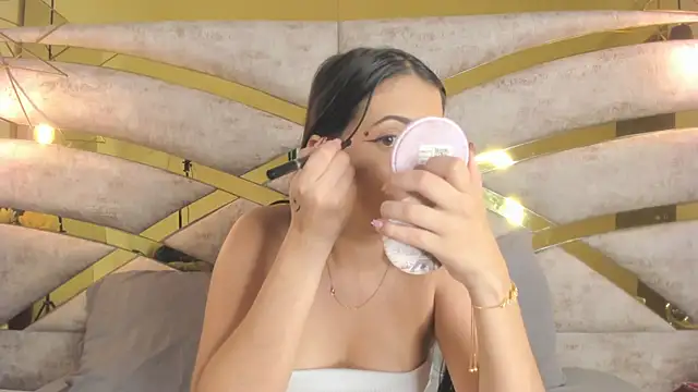 Sofiia Rossee  online show from October 25, 2025, 8:31 pm