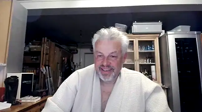 Berg Boy online show from March 18, 2025, 7:55 pm