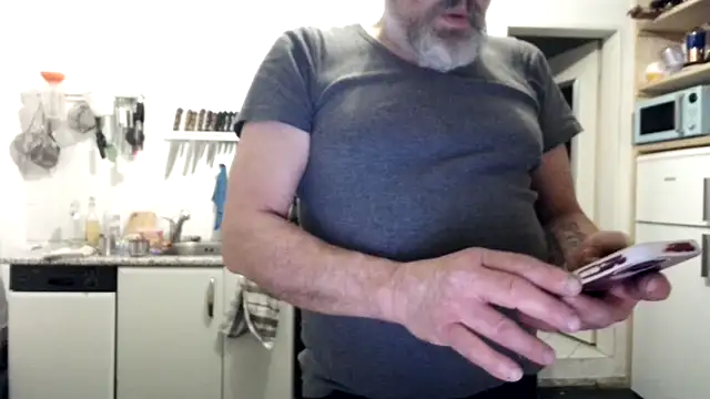 Berg Boy online show from January 13, 2026, 10:13 pm