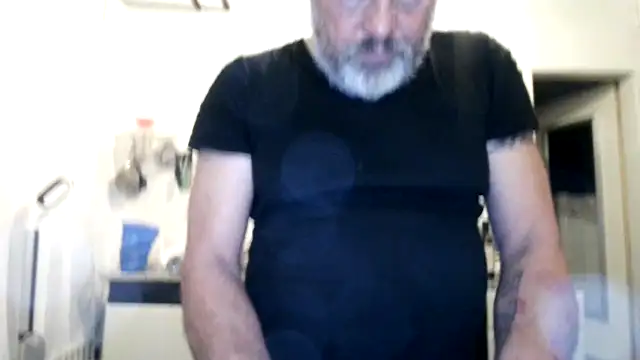 Berg Boy online show from December 2, 2025, 10:22 pm