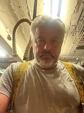 Berg Boy online show from September 22, 2025, 3:51 pm