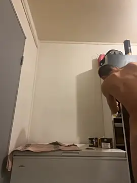 Hugo34bg online show from November 2, 2025, 2:27 am